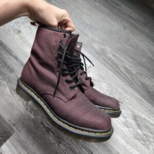 Dr Martens 7 Maroon Vegan